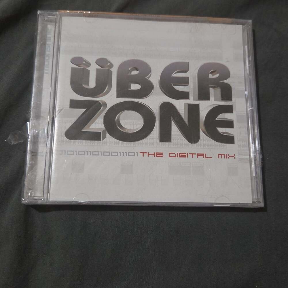 Vtg 2002 Uberzone The Digital Mix CD